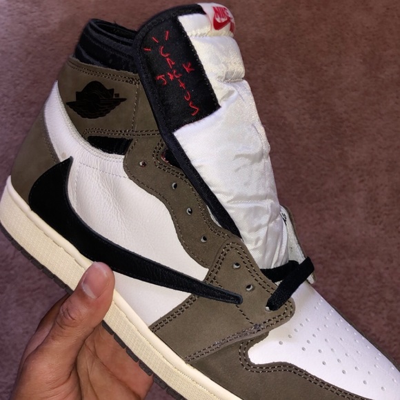 Air Jordan 1 Travis Scott Cactus Jack main image 2